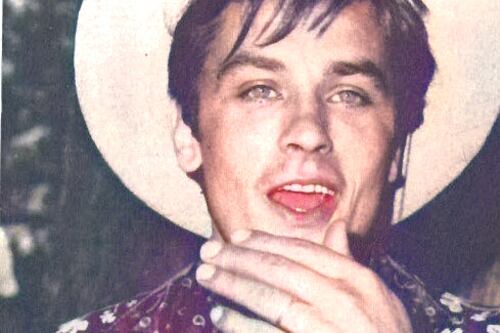 A dramática agonia de Alain Delon, o ídolo do cinema francês que hoje pede eutanásia e no Chile se vestiu de huaso