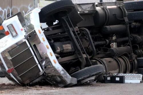 Vídeos impactantes: um caminhão-tanque explode em uma estrada do Pará