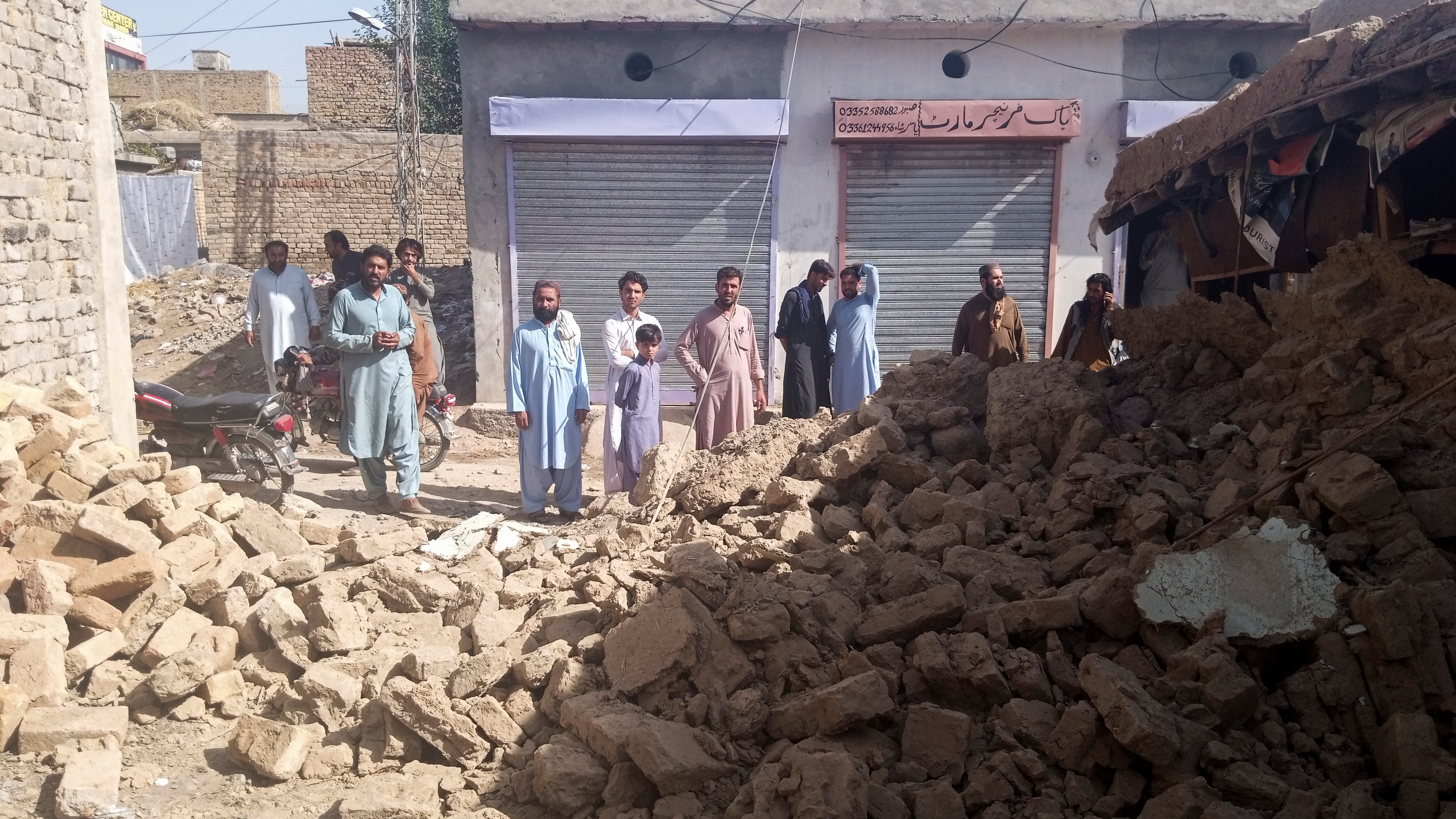 Paquistão é atingido por terremoto de magnitude 5,7