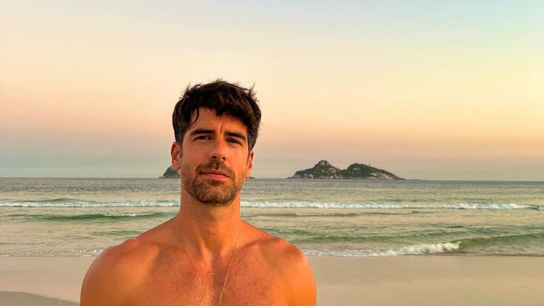 Marcos Pitombo namorando