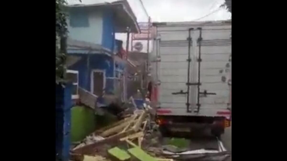 Terremoto na Indonésia deixa pelo menos 56 mortos