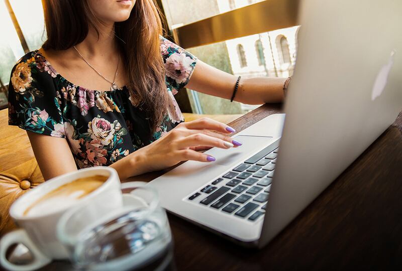 Para conseguir la autorización de empleo los inmigrantes deben cumplir con una serie de requisitos.