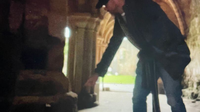 Andy Pollard é conhecido como Yorkshire Ghost Guy