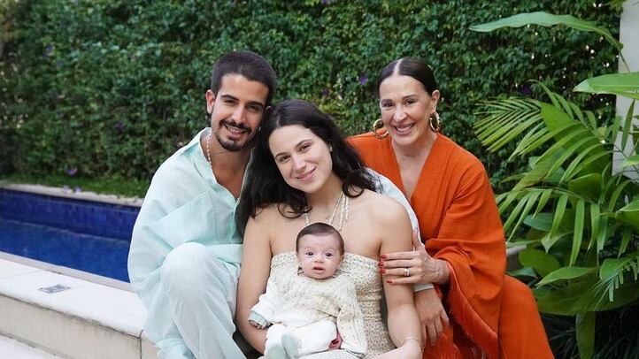 Cláudia Raia fala sobre maternidade aos 56 anos