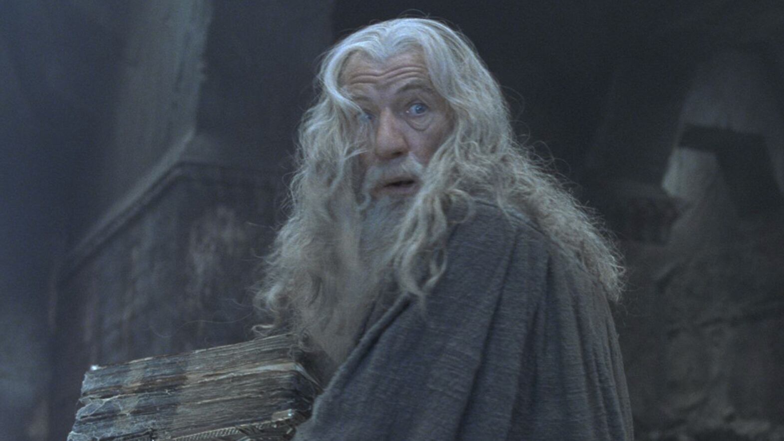 Referindo-se ao último filme do Senhor dos Anéis, O Retorno do Rei, Sir Ian acrescentou: “Isso foi há 20 anos, e o que eu quero fazer agora é tratar cada trabalho como se fosse o último que eu faria”.