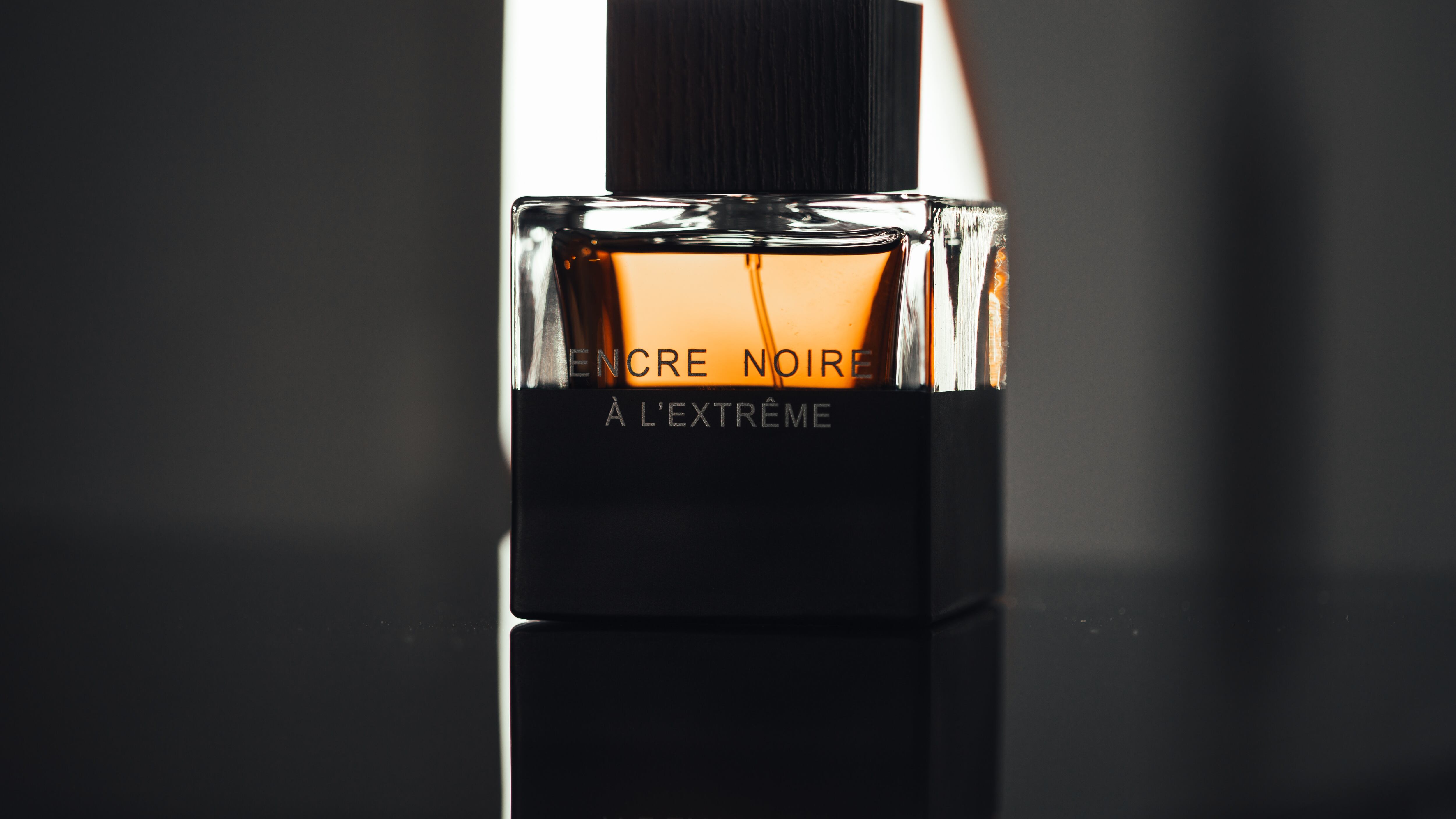 Encre Noire À L'Extrême