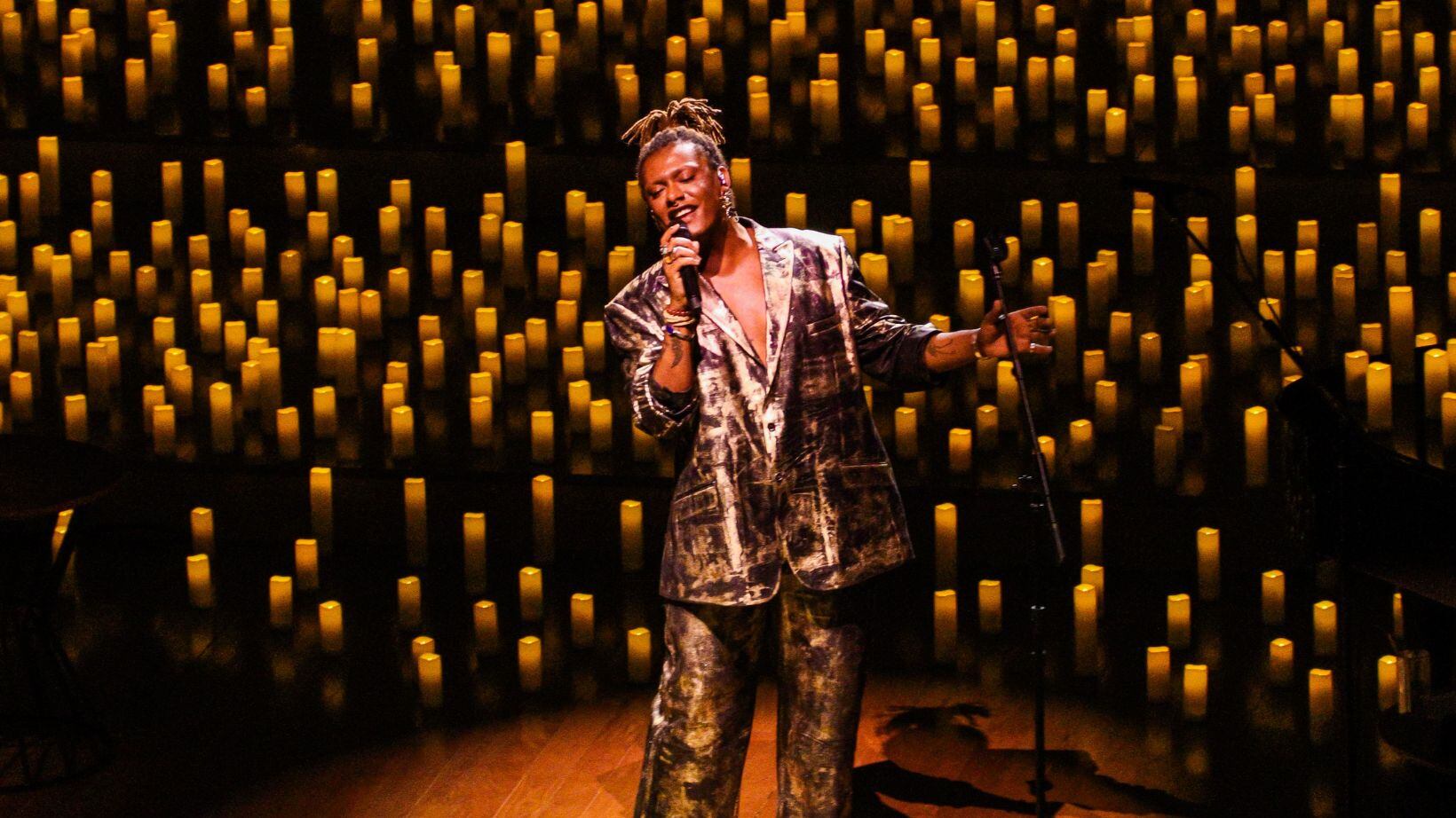 Liniker faz show imperdível e beneficente para quem ainda não sabe o que fazer em São Paulo