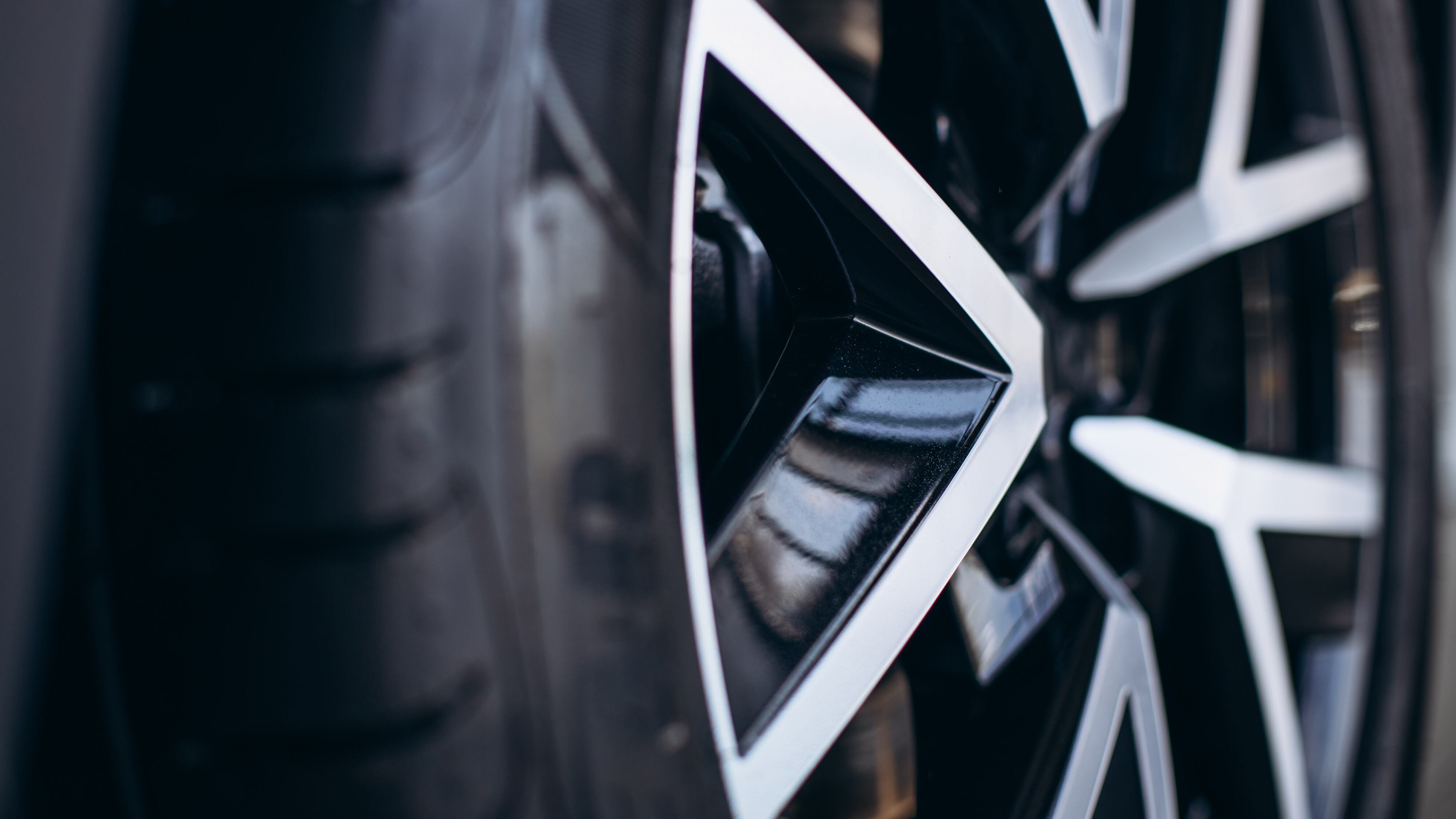 Menino de 10 anos dirige sozinho por 50 km