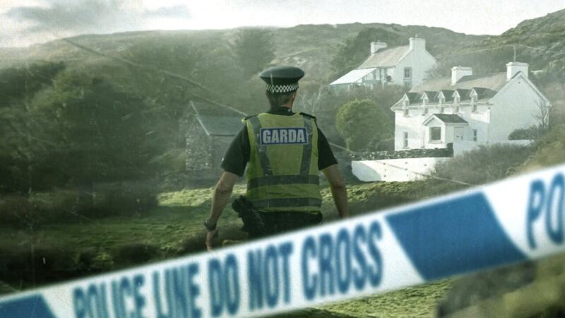 ¿De qué trata “Sophie: Un asesinato en West Cork”?