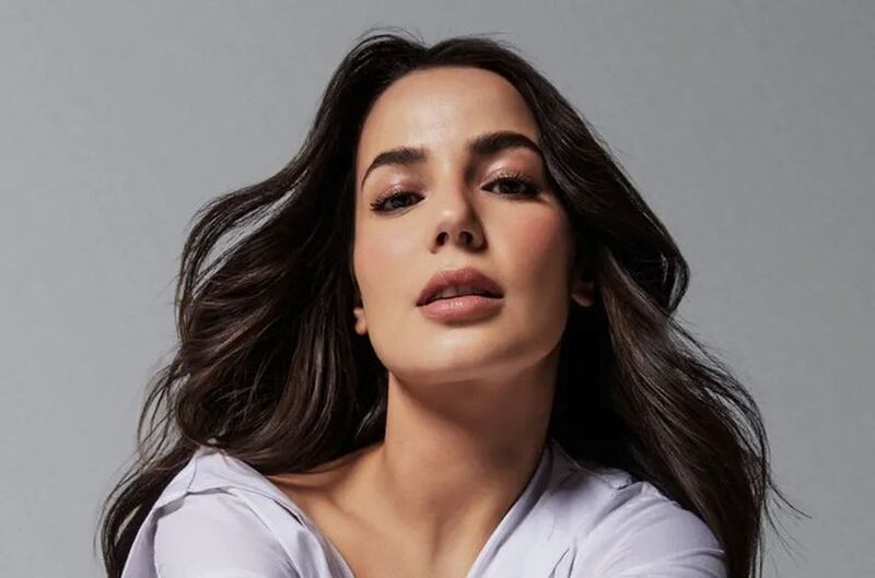 Após Beleza Fatal (Max), Fernanda Marques entra no elenco do remake de Vale Tudo (2025) para seduzir o filho de Marco Aurélio (Alexandre Nero)