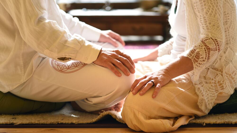 Sexo tântrico: entenda o que é a antiga prática indiana para relações sexuais