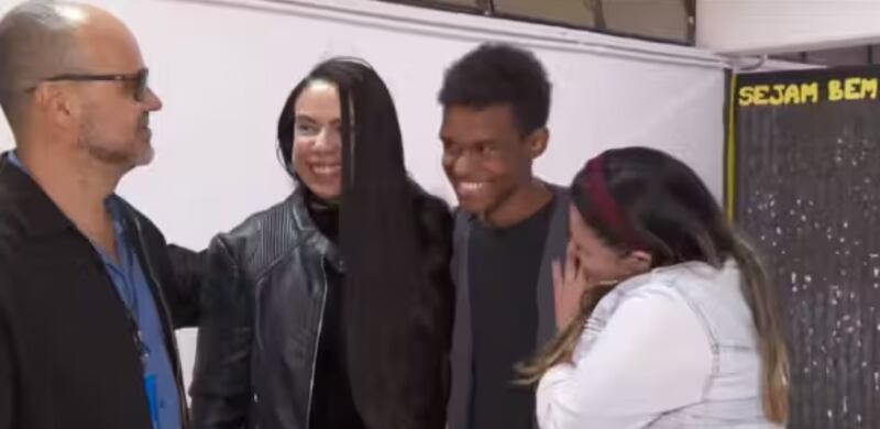 Na escola onde fez o ensino médio, Matheus ganhou o carinho dos profissionais. Foto: G1