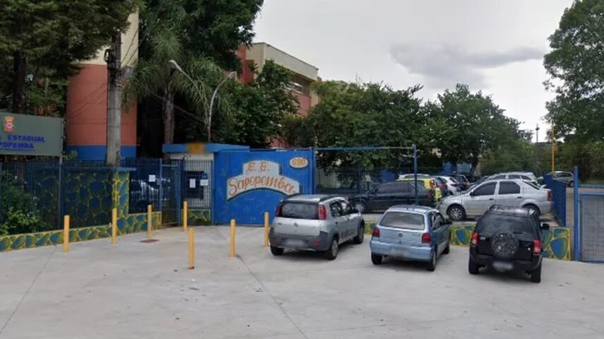 Uma jovem morreu e duas ficaram feridas