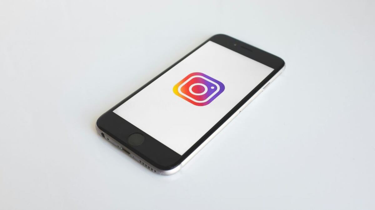 Instagram no permite la descargar de historias ajenas, pero es posible gracias a apps de terceros
