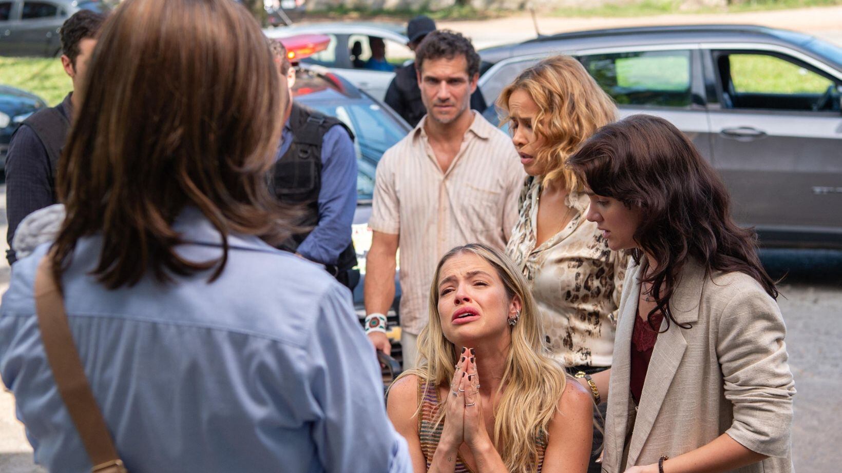 Terra e Paixão: no final da novela, Graça implora para Irene devolver o filho