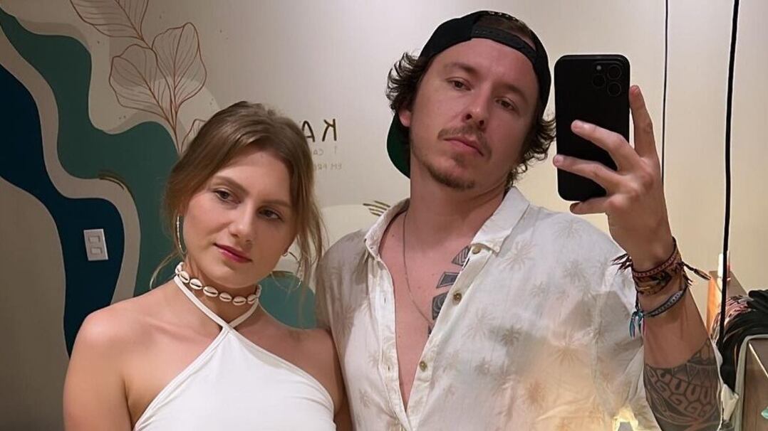 Ela o acusa por violência doméstica