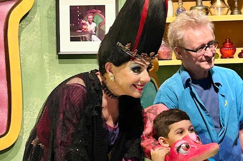 Rosi Campos, Morgana do Castelo Rá-Tim-Bum, celebra exposição e aconselha: “Mostre para seus filhos”