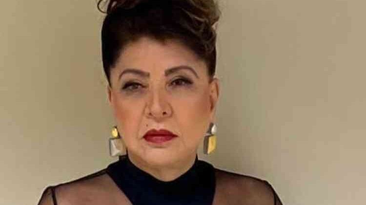 Roberta Miranda escolhe look com transparência para ir ao Domingão com Huck
