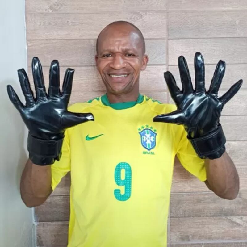 Ele é o torcedor símbolo do hexa do Brasil