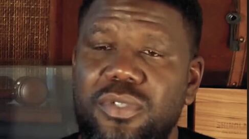 Padre diz que ouviu Umbrella, de Rihanna, no inferno.
TikTok: @geraldajohnson1