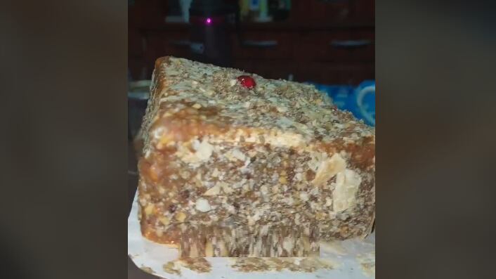 Jovem encomendou bolo, mas recebeu pedido com sabor ‘ar’ e faltando algo MUITO IMPORTANTE