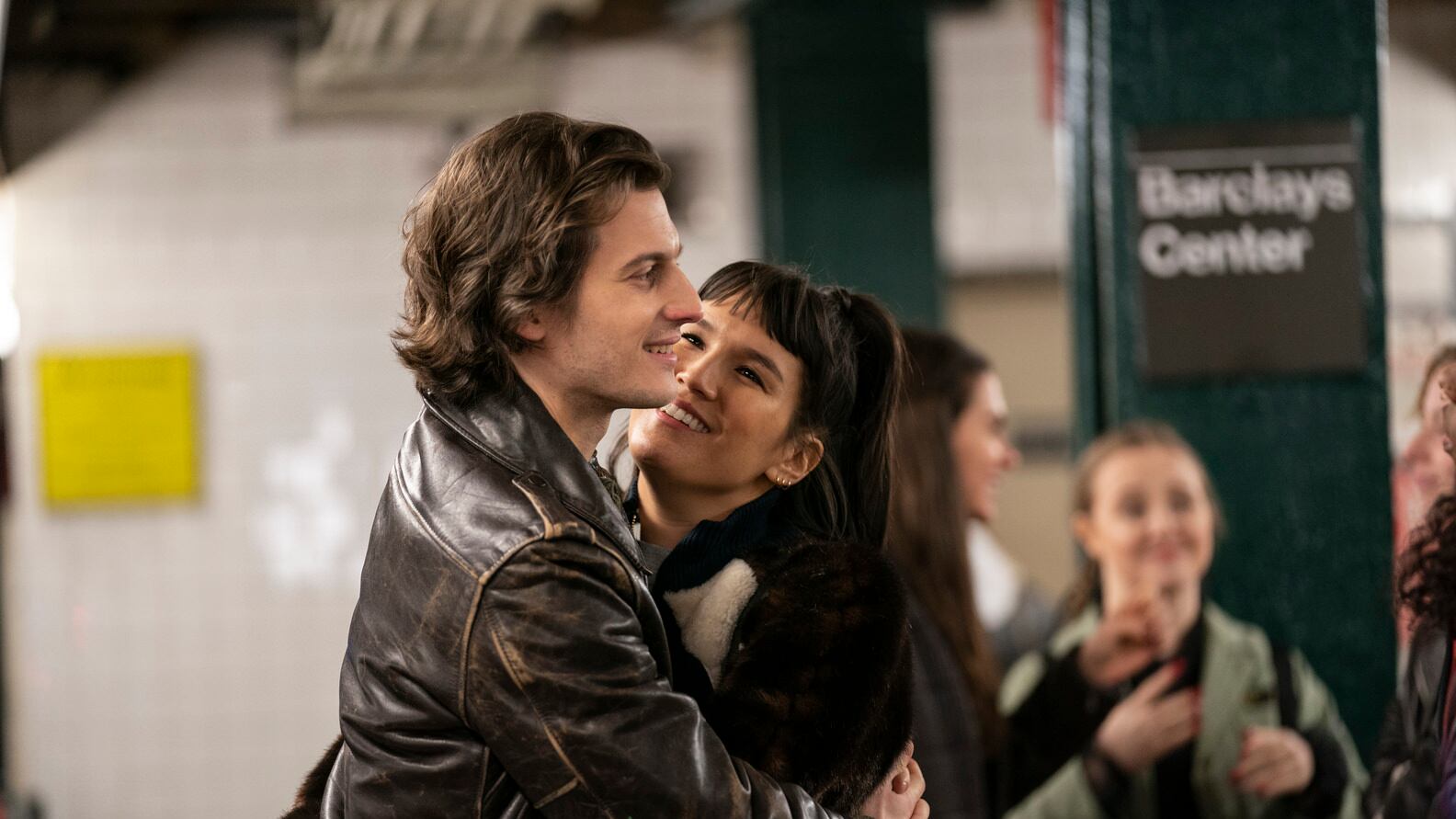 Cena da série Love Life.