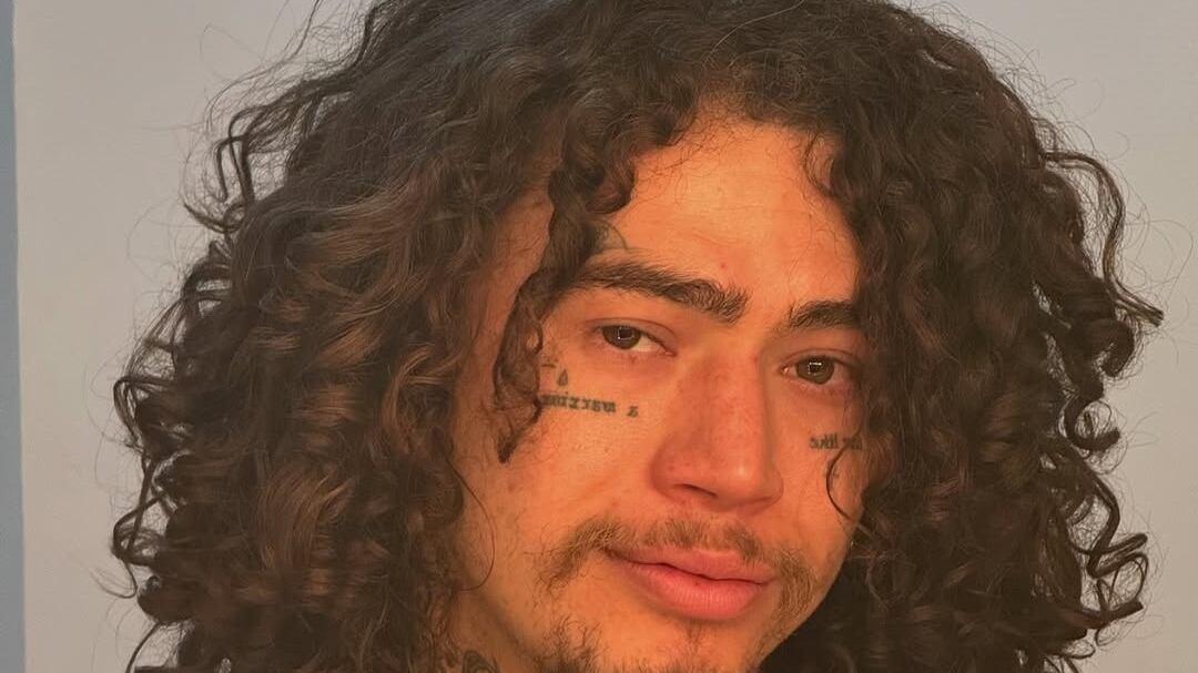 " A fama exige um nível de entrega que, muitas vezes, gera um senso de morte interna", diz a psicanalista Ana Lisboa, após Whindersson Nunes revelar internação em clínica