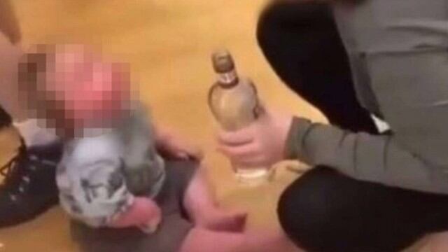 Casal é preso por dar vodca a bebê