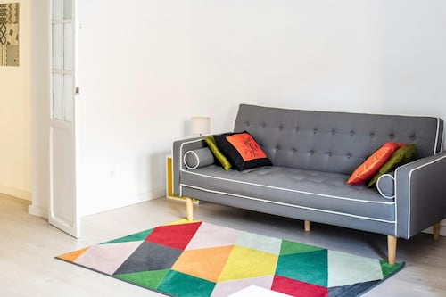 Sofás multifuncionais: como aproveitar o espaço com um sofá-cama