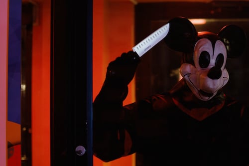 “Mouse Trap: A Diversão Agora é Outra” é uma tentativa de horror desperdiçada e de mau gosto