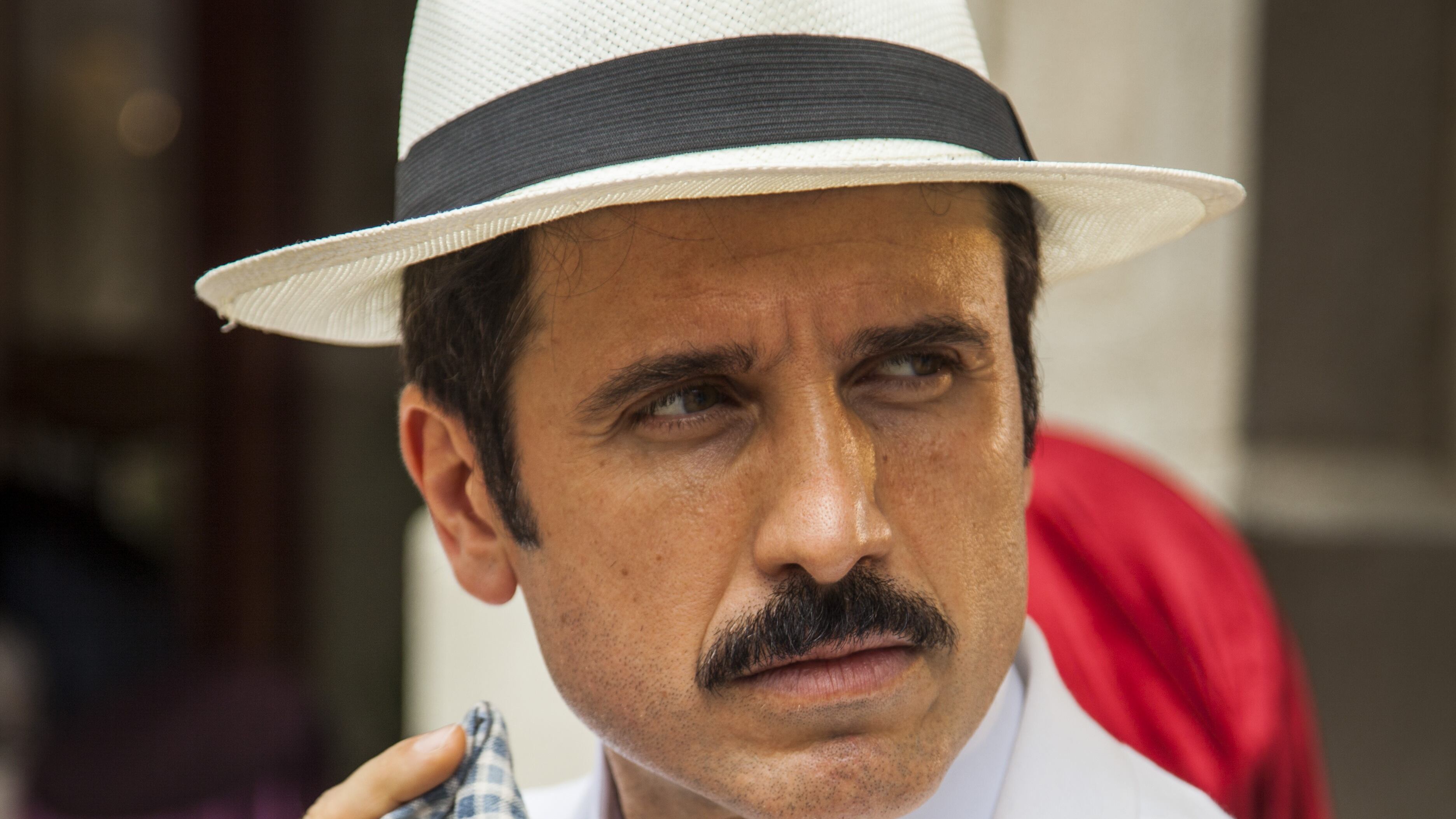 O público espera uma boa audiência de Êta Mundo Melhor!, continuação da novela Êta Mundo Bom! (2016), que traz Eriberto Leão como o vigarista Ernesto