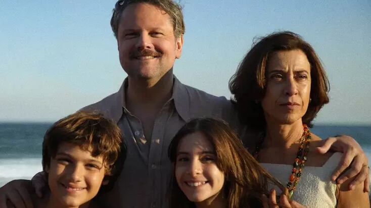 Fernanda Torres e Selton Mello levam o filme brasileiro para Veneza