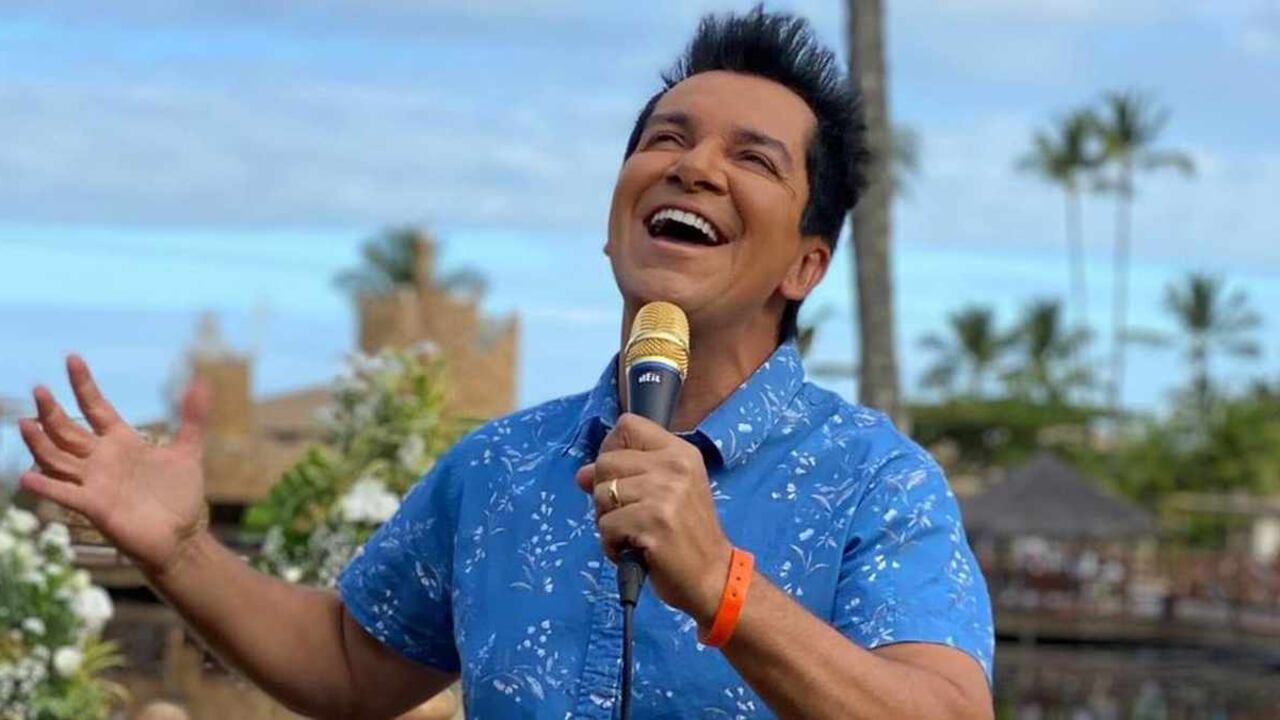 Em direção ao show, Régis Danese bateu o carro em uma estrada de Goiás