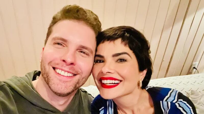 Thiago Fragoso e Vanessa Giácomo vivem romance em "Travessia"