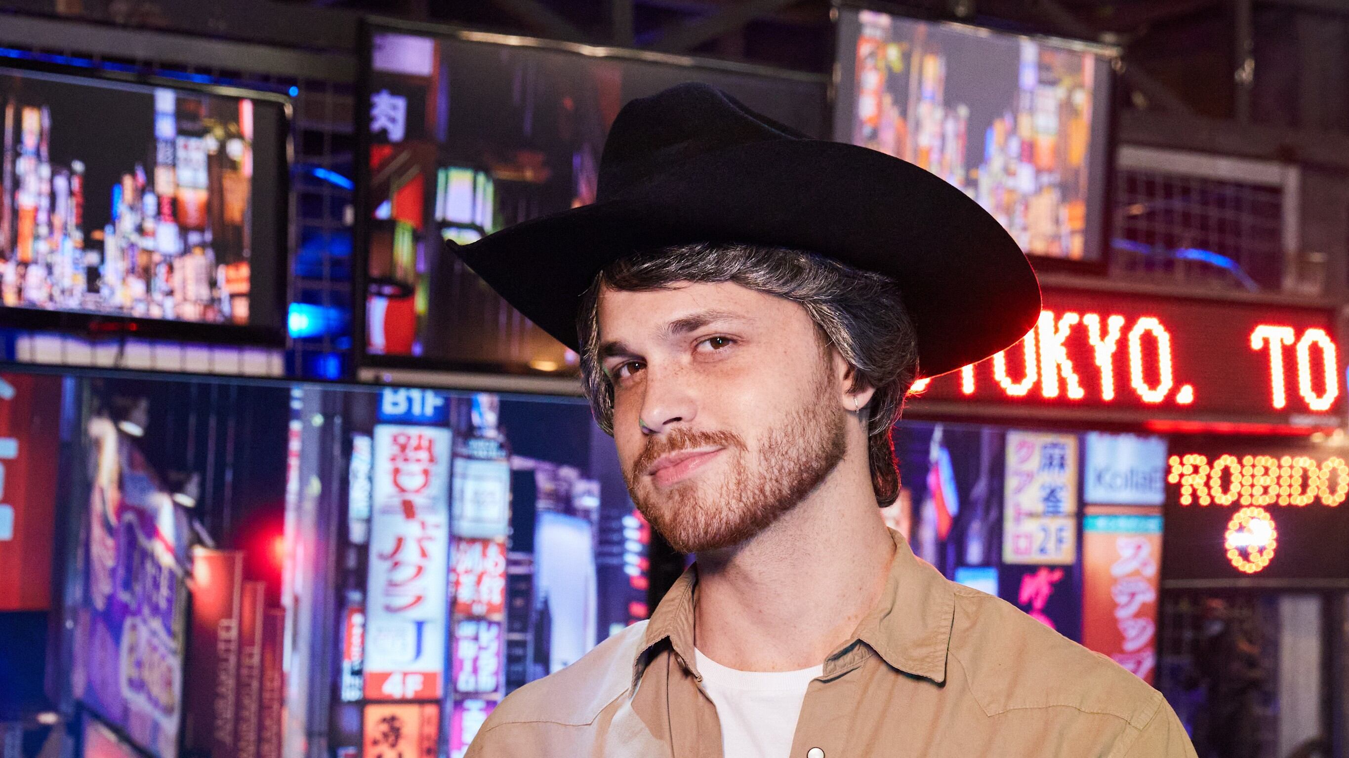 Gustavo Tubarão está em dois capítulos do Novelei (Youtube)