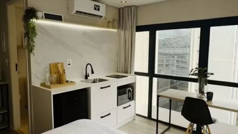 Interior do studio em que Gracyanne Barbosa está morando.