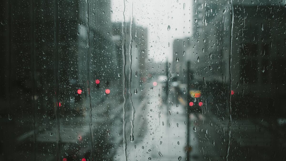 São Paulo enfrenta dia nublado e com chuva