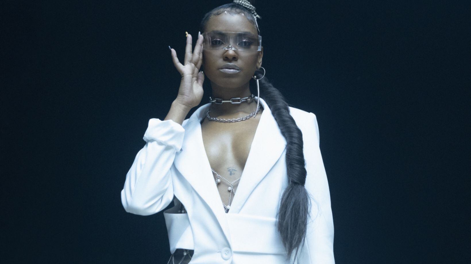 A atriz Gabz interpreta atleta em Biônicos, o novo filme futurista da Netflix