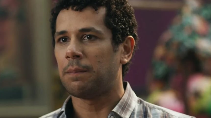 Chico muda de vida e se aproxima de Cacá na trama de Volta por Cima