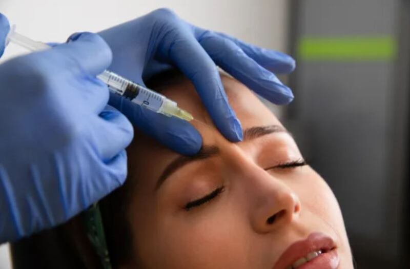 Una investigación en curso de los CDC sobre inyecciones de bótox falsas y que han sido mal manipuladas esta causando las alertas.| Foto: Getty Images