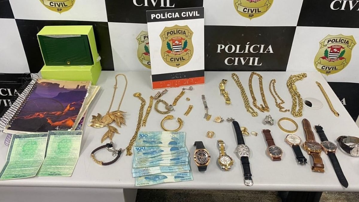 Polícia apreendeu joias, dinheiro e carros de luxo com ciganos suspeitos de estelionato, em SP