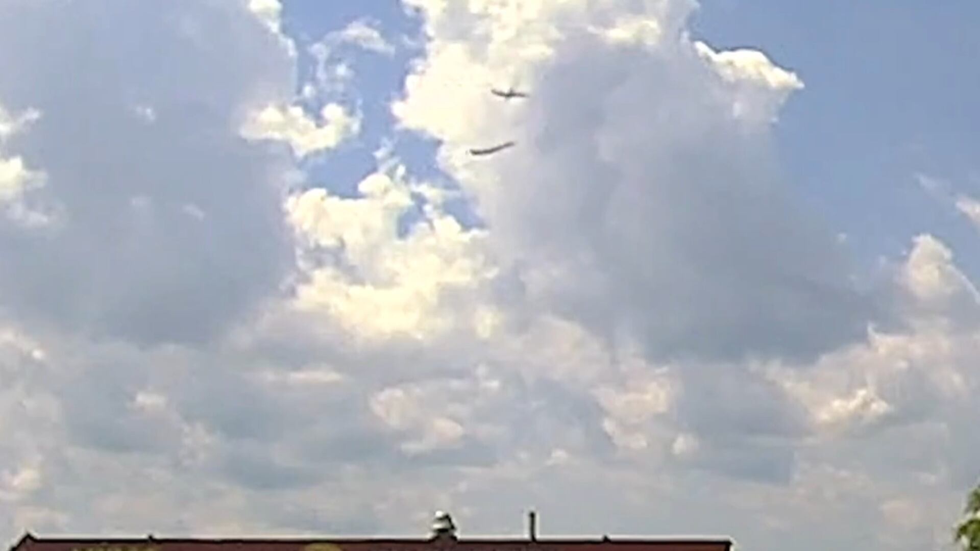 Ouça o áudio entre controlador e avião que quase colidiu no céu nos EUA