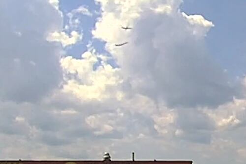 Ouça o áudio entre controlador e avião que quase colidiu no céu nos EUA