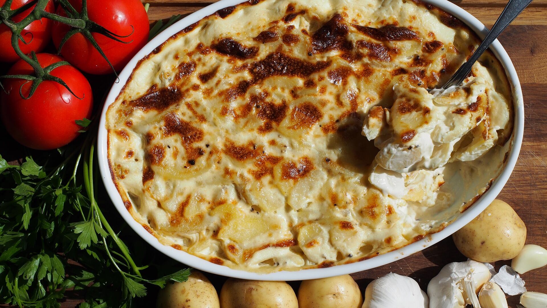 Vídeo: receita de batata gratinada fácil e saudável
