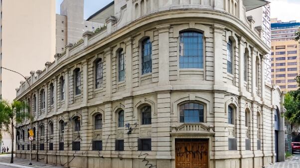 Homem morreu após se envolver em briga durante festa no centro de SP