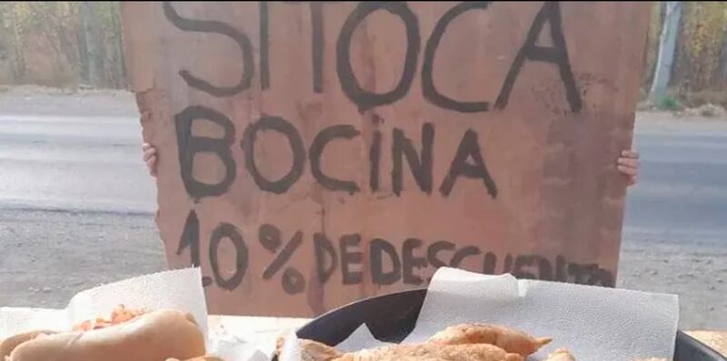 Restaurante viraliza ao oferecer descontos inusitados; tem benefícios até para infiéis e carecas