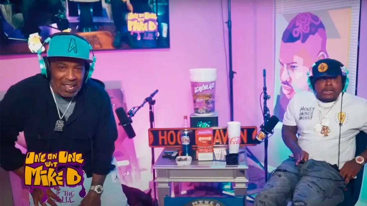 Rapper 2 Low durante entrevista em podcast