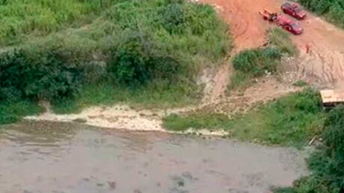 Margem do Rio Guandu, onde a menina desapareceu