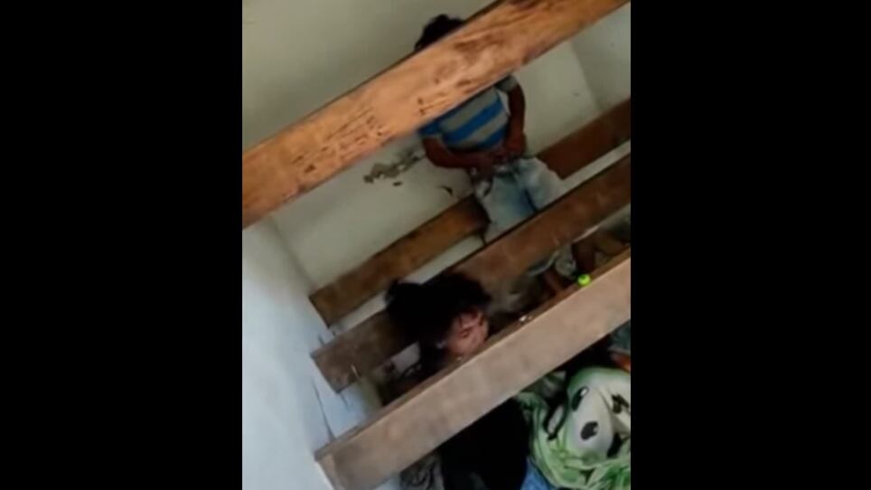 Funcionários expulsam casal que utilizava mausoléu de cemitério como dormitório