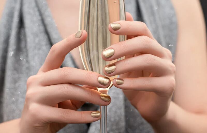 Unhas douradas/ reprodução